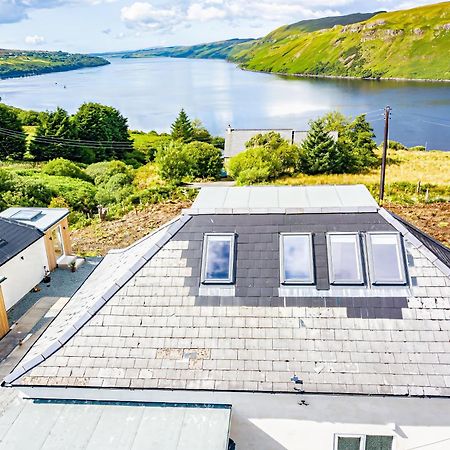 Luxury 4 Bedroom Cottage With Stunning Views Near Fairy Pools! 카보스트 외부 사진
