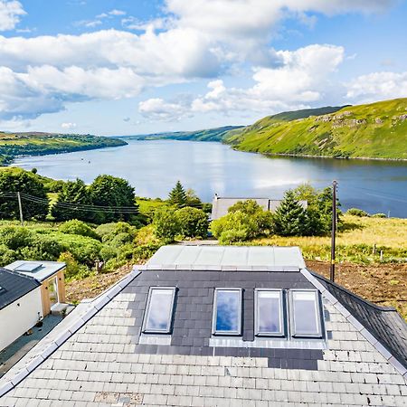 Luxury 4 Bedroom Cottage With Stunning Views Near Fairy Pools! 카보스트 외부 사진