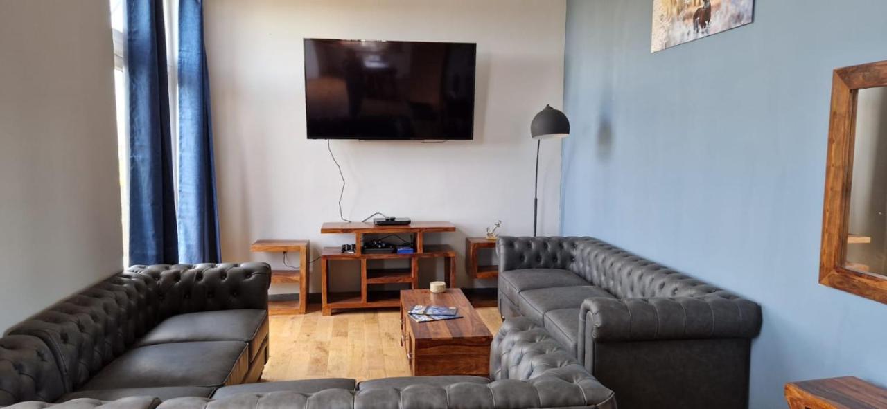 Luxury 4 Bedroom Cottage With Stunning Views Near Fairy Pools! 카보스트 외부 사진