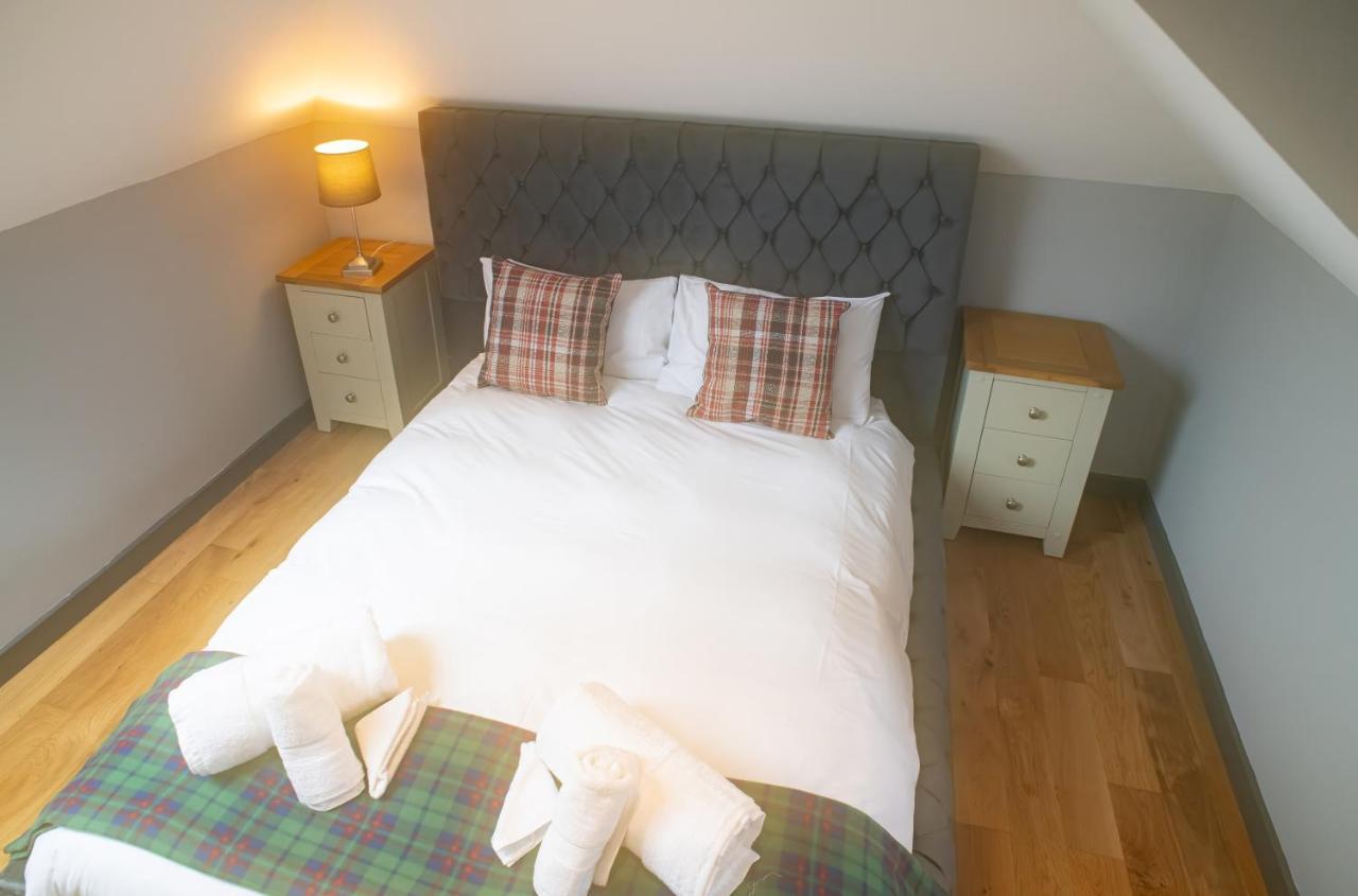 Luxury 4 Bedroom Cottage With Stunning Views Near Fairy Pools! 카보스트 외부 사진
