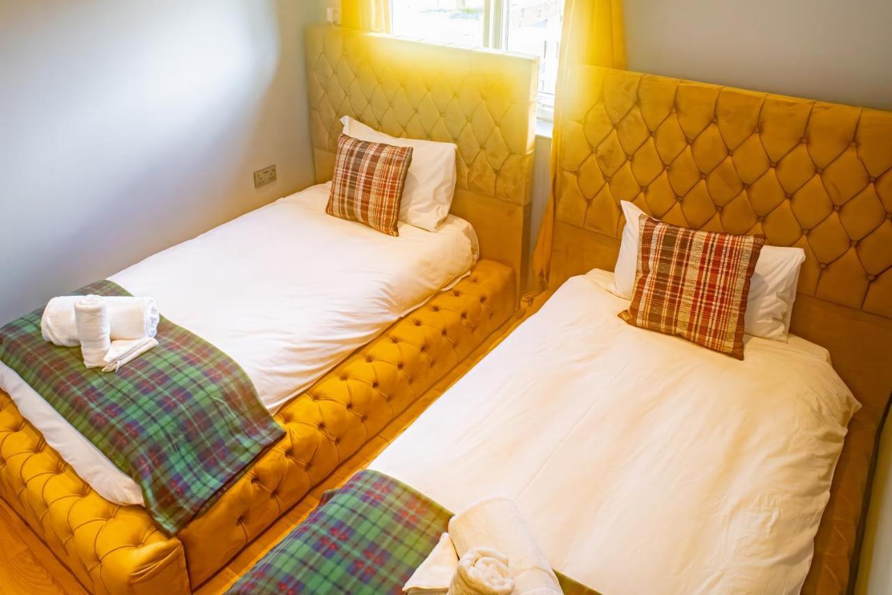 Luxury 4 Bedroom Cottage With Stunning Views Near Fairy Pools! 카보스트 외부 사진
