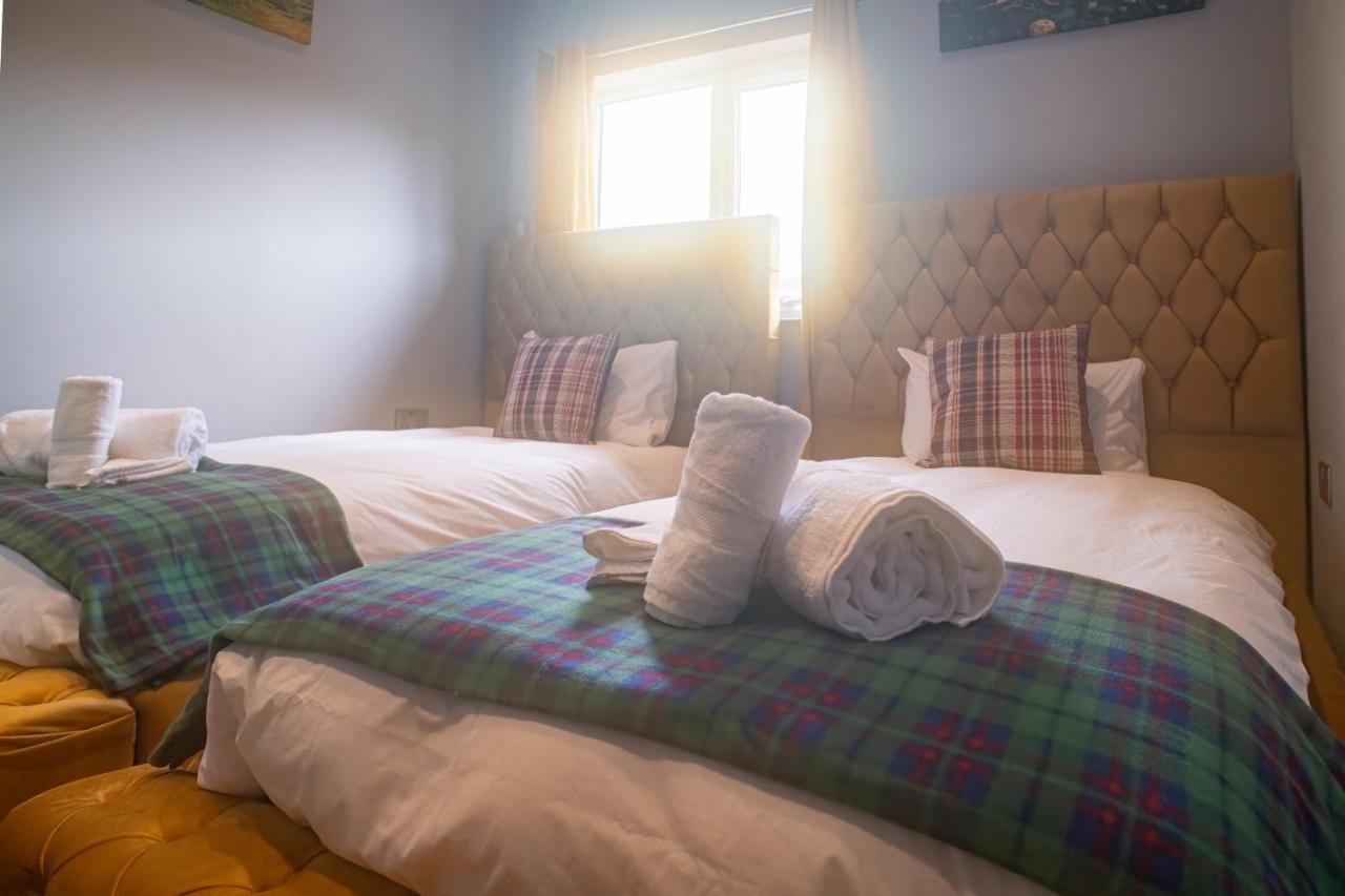 Luxury 4 Bedroom Cottage With Stunning Views Near Fairy Pools! 카보스트 외부 사진