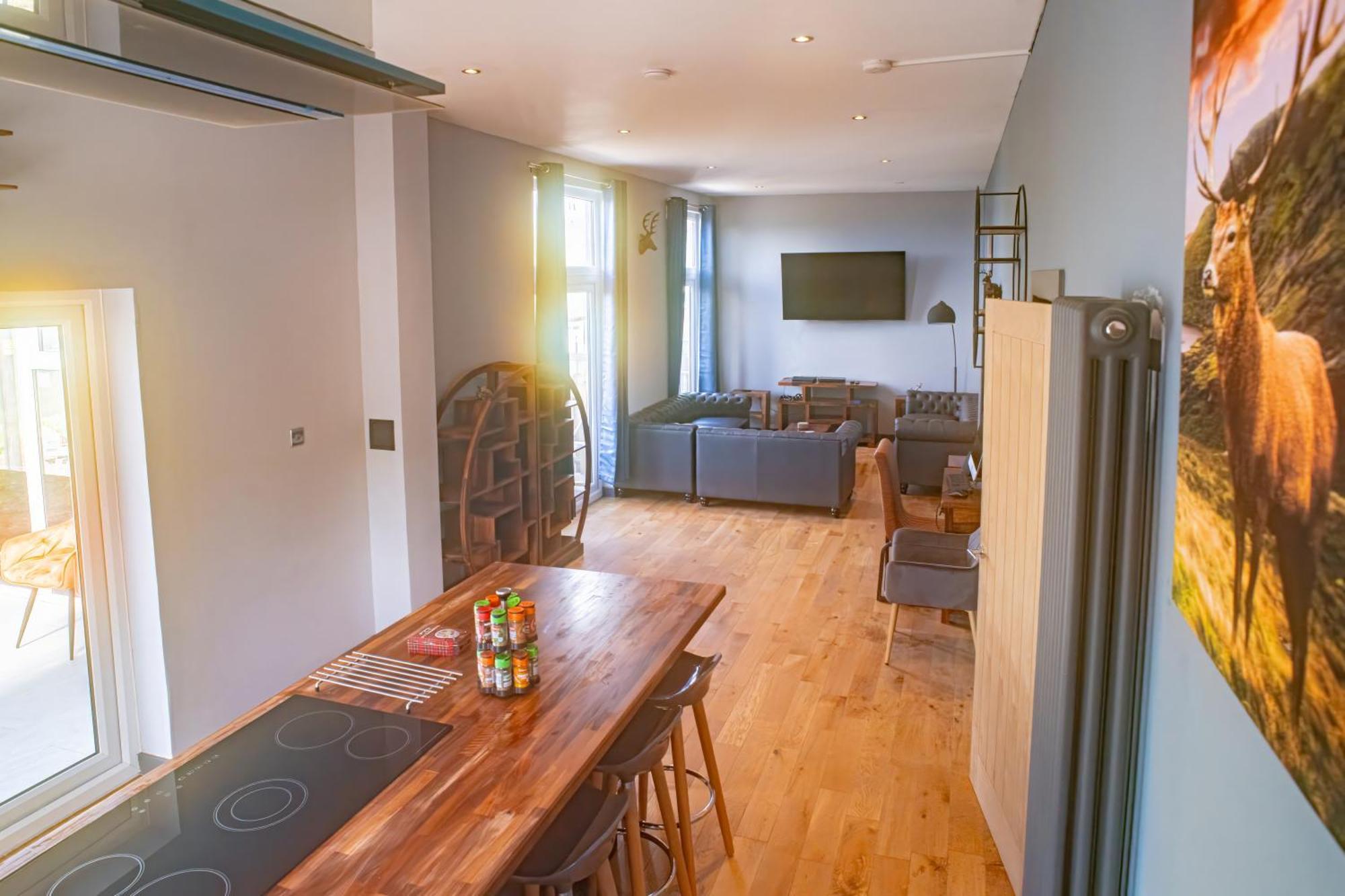 Luxury 4 Bedroom Cottage With Stunning Views Near Fairy Pools! 카보스트 외부 사진