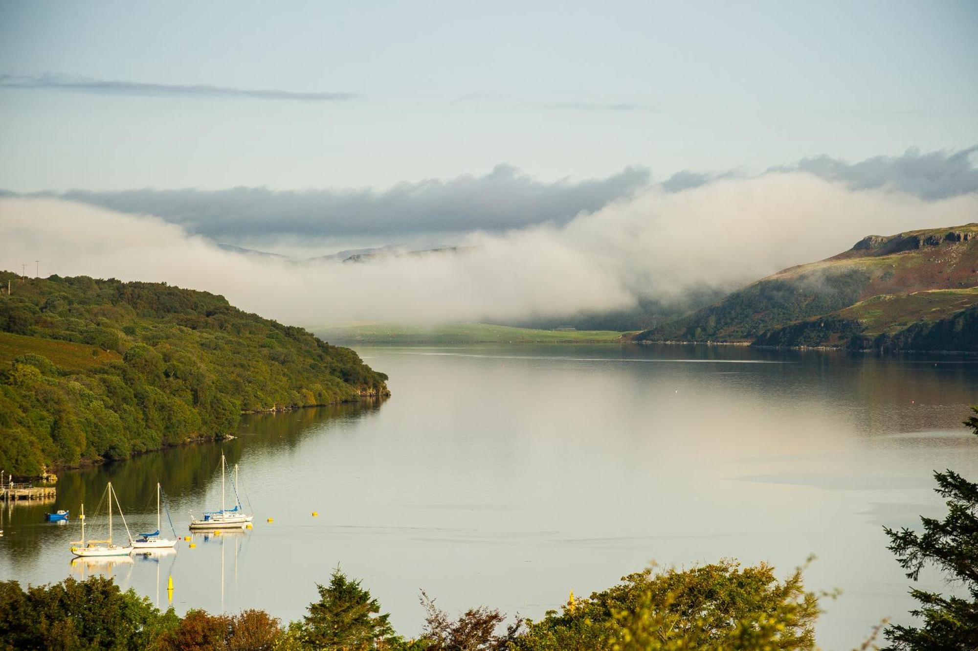 Luxury 4 Bedroom Cottage With Stunning Views Near Fairy Pools! 카보스트 외부 사진