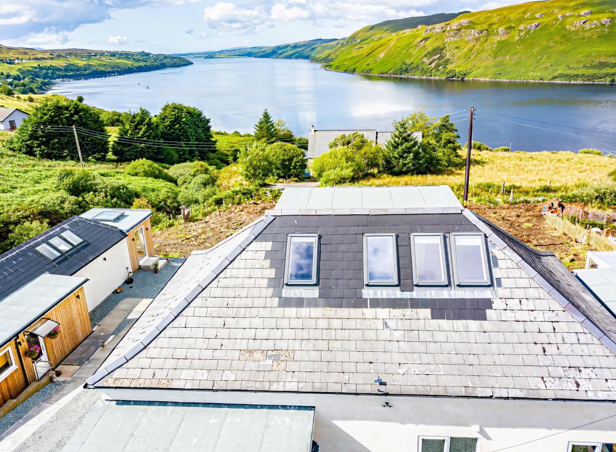 Luxury 4 Bedroom Cottage With Stunning Views Near Fairy Pools! 카보스트 외부 사진