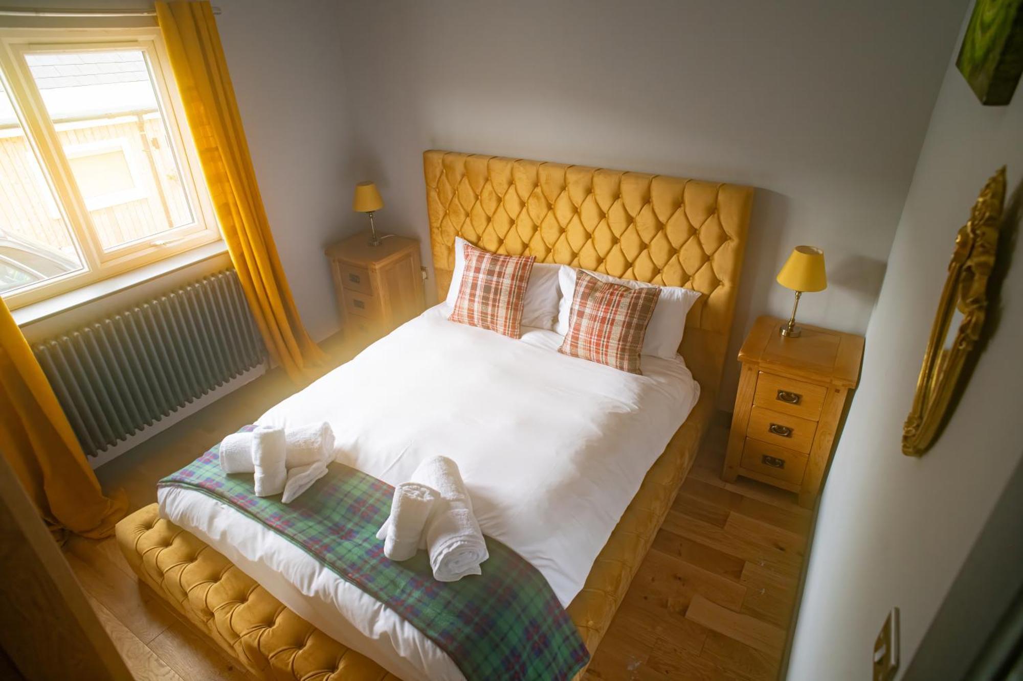 Luxury 4 Bedroom Cottage With Stunning Views Near Fairy Pools! 카보스트 외부 사진