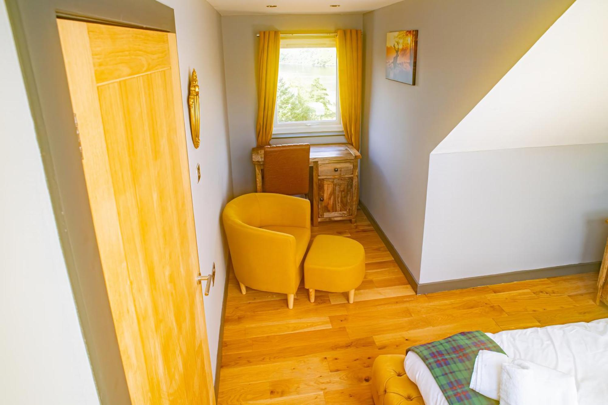 Luxury 4 Bedroom Cottage With Stunning Views Near Fairy Pools! 카보스트 외부 사진